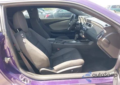 2015 Chevrolet Camaro 2Ls z USA, uszkodzony, nr VIN 2G1FB1E38F9209278